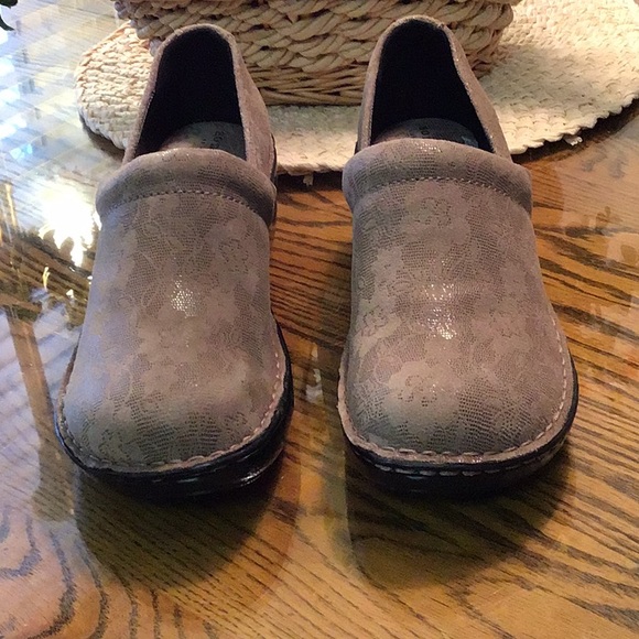 SONOMA MULES NWOB - Picture 6 of 7